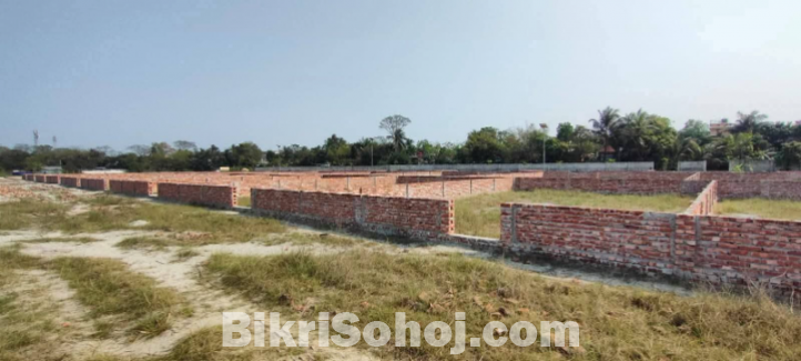 ঢাকা সান সিটি।